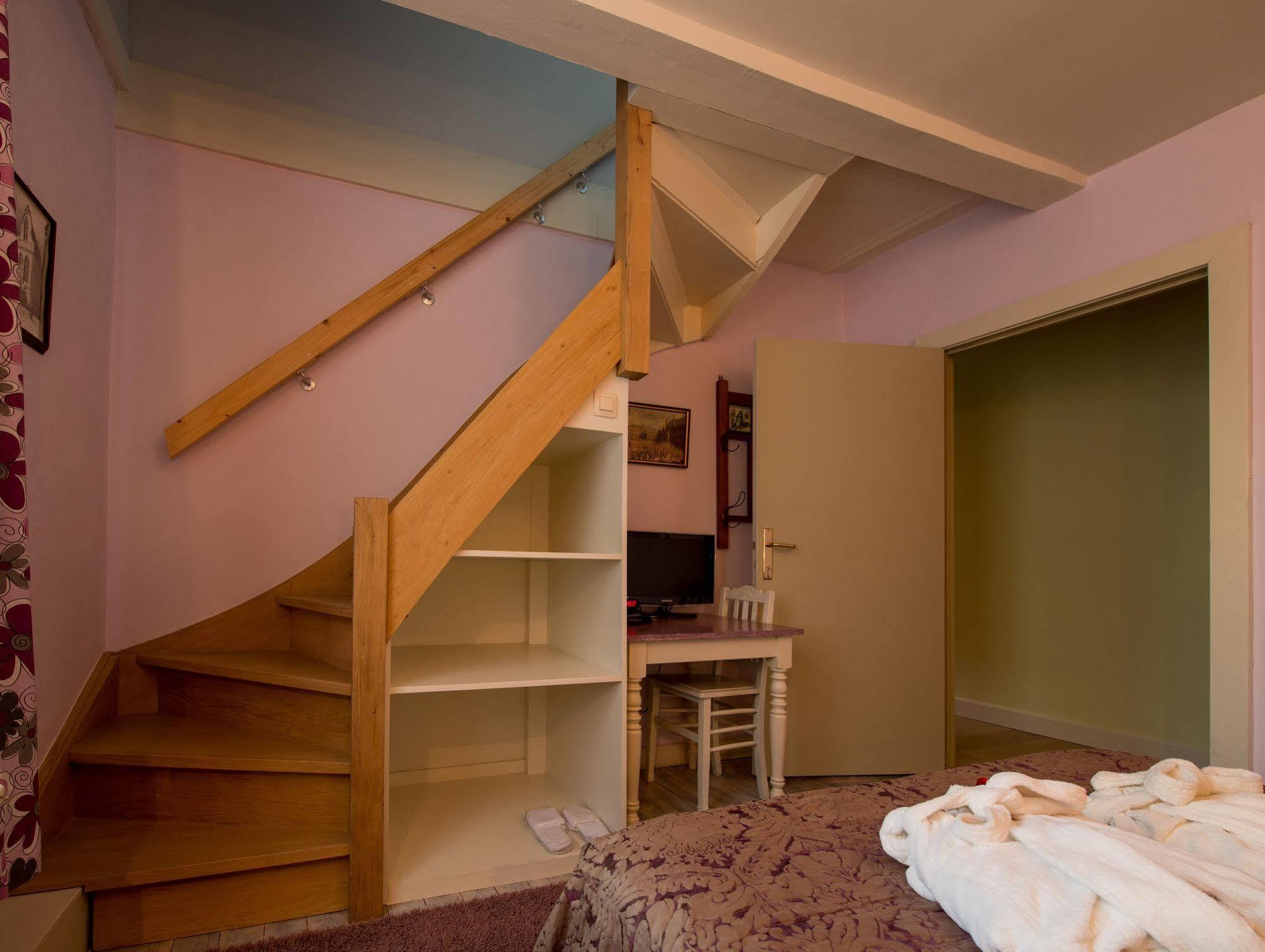 Next Door Bed & Breakfast