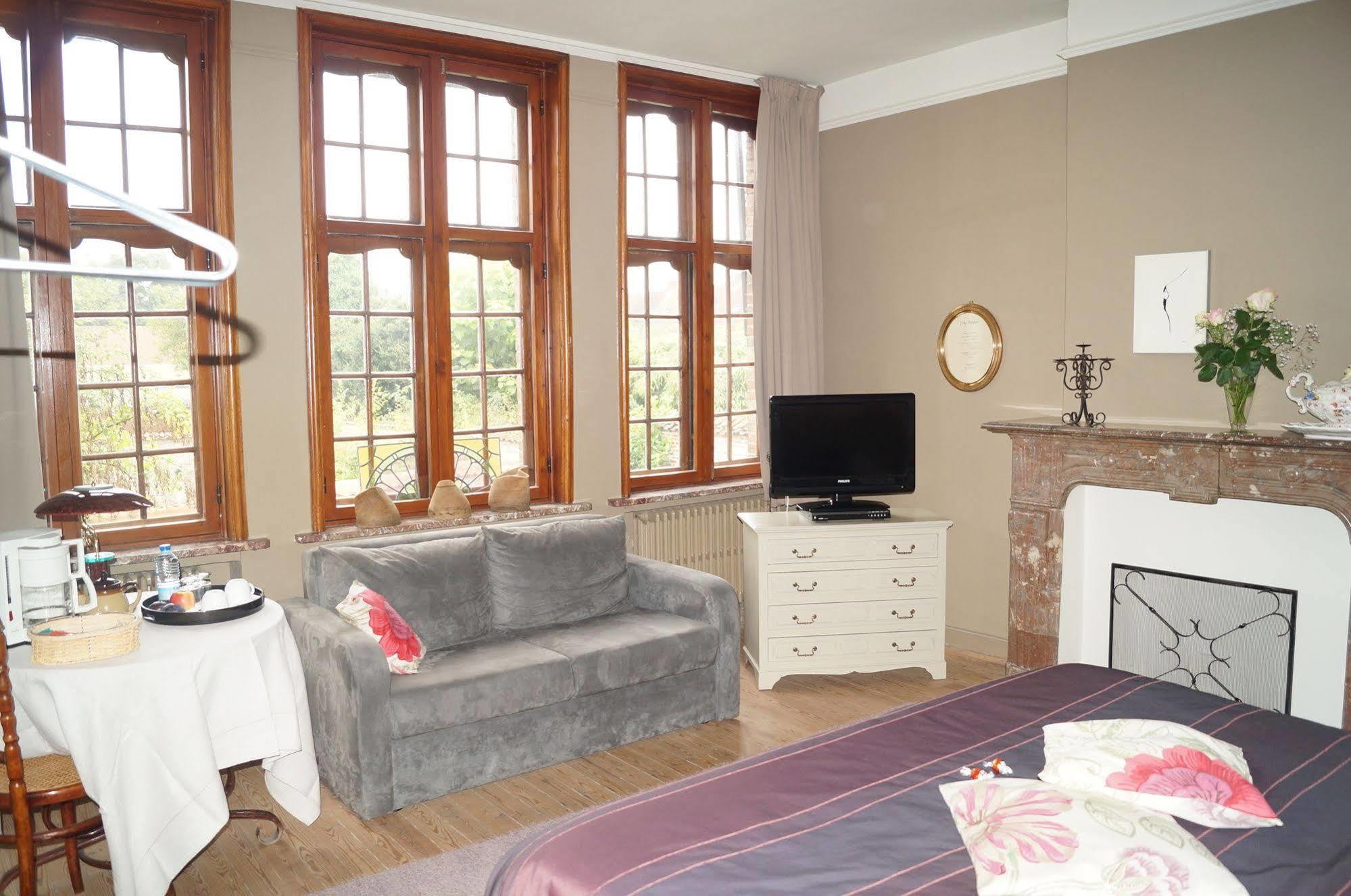 Bed & Breakfast Next Door 4*